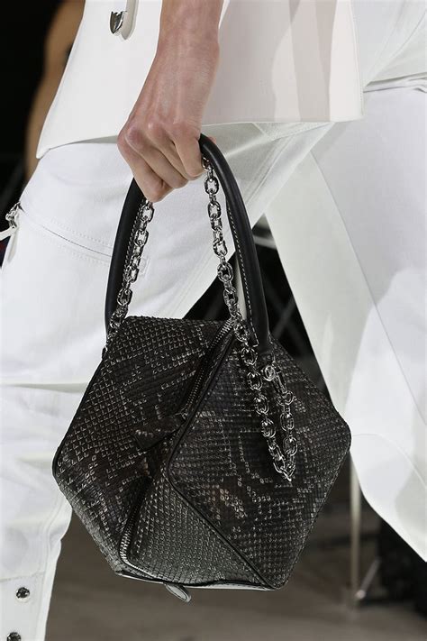 louis vuitton bags 2018 summer|louis vuitton seasonal bag.